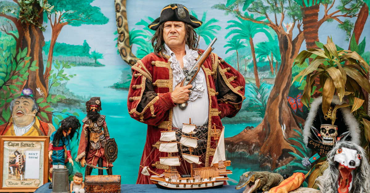Children's Party Entertainer Bristol for Parties and Puppet Shows gallery image 1